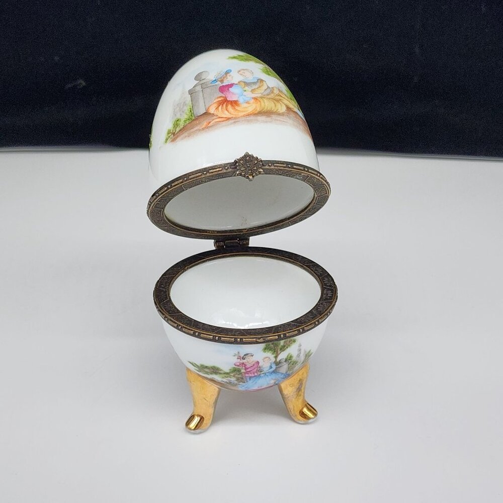 Porcelain Footed Egg Trinket Presentation Box Courting Scene VTG 4" J. Furmani - Picture 2 of 10